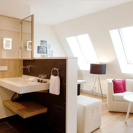 Max - West 3* ميونيخ