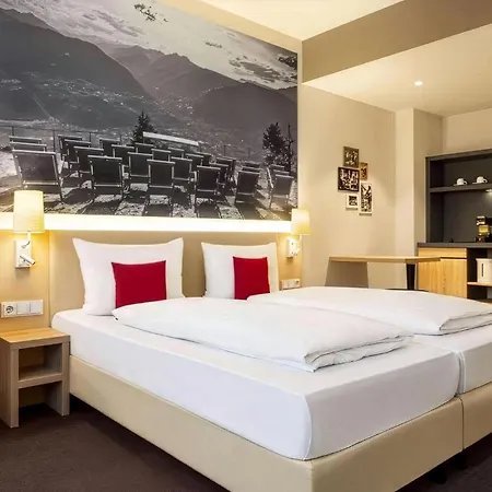 فندق Max - West 3*